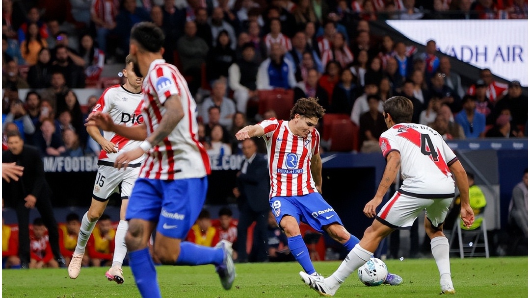 马德里竞技绝杀AC米兰，阿尔瓦雷斯完成帽子戏法