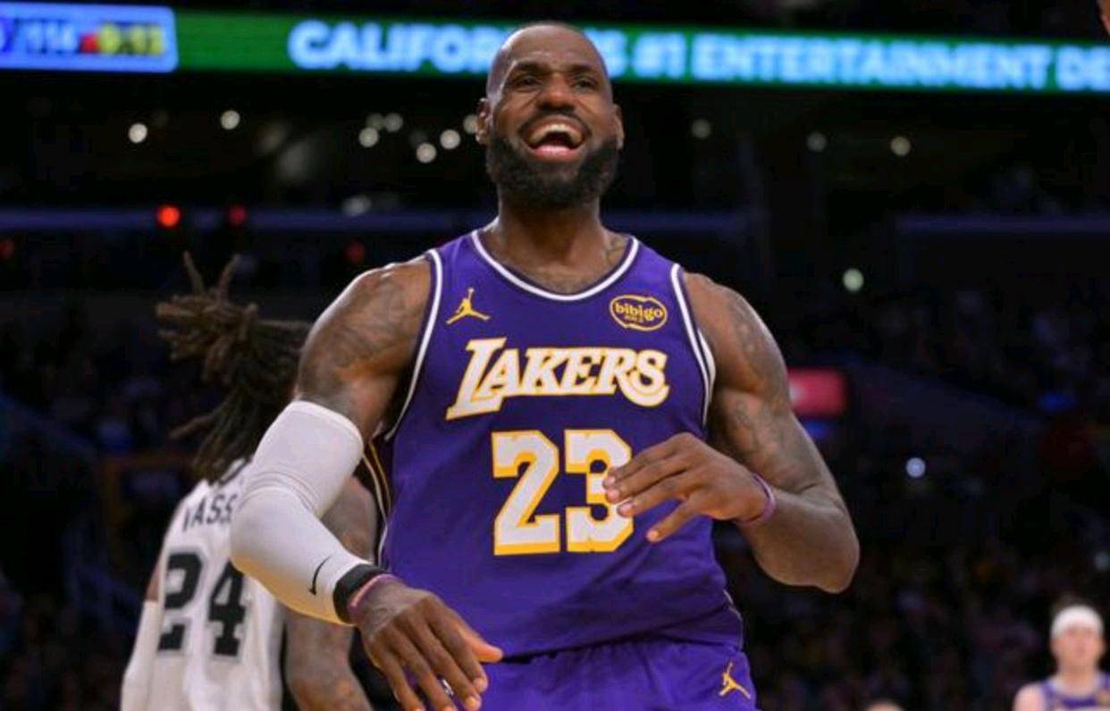 关于湖人险胜爵士,詹姆斯压哨绝杀的信息 关于湖人险胜爵士,詹姆斯压哨绝杀的信息